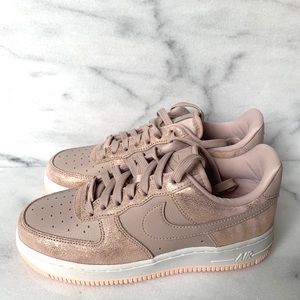 NEW Nike Air Force 1 ‘07 Rose Gold